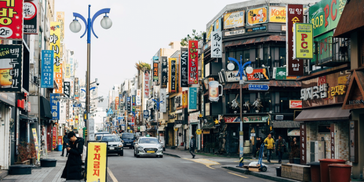 South Korean Presidential Office Suggests Reevaluation of Bitcoin ETF Approval