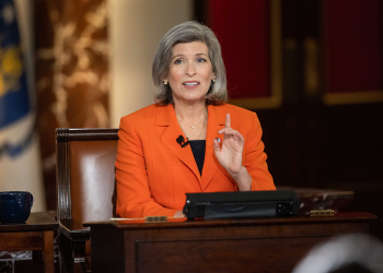 Ernst demands OMB audit every Biden admin head’s schedule after Secretary Austin’s hospitalization