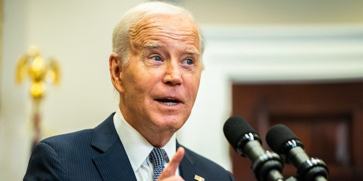 Biden-aligned group hires top Dem operative to help stifle third-party challengers