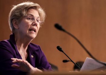 Sen. Elizabeth Warren Calls Republican Opponent John Deaton’s Campaign a “Threat,” Presses Donor Base for Funding