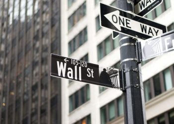 U.S. Banks Push SEC For Key Changes In Crypto Regulation Following Spot-Bitcoin ETF Exclusion