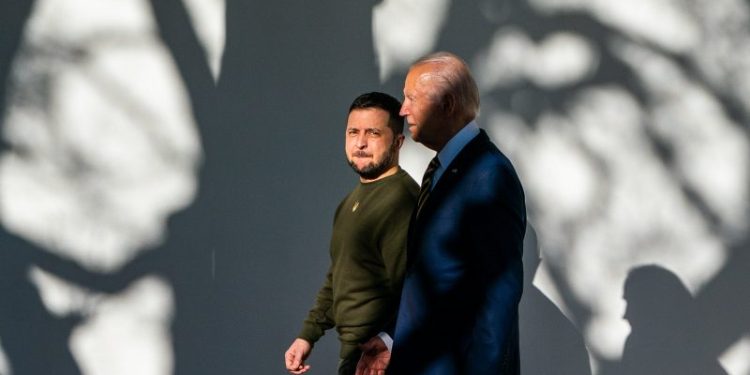 Ukraine informs U.S. about decision to fire top general