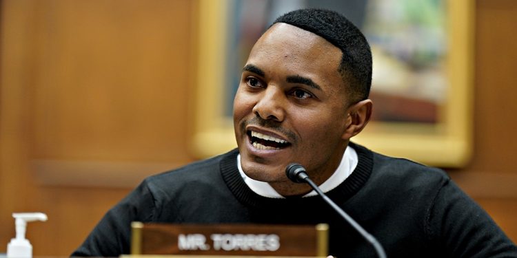 Progressive Democrat caucus loses another member over anti-Israel positions