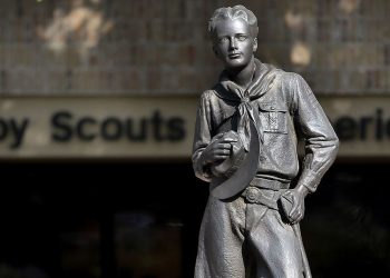 Alito pauses Boy Scouts $2.46 billion abuse settlement