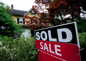 Home buyers to be spared automatic broker commissions under new settlement