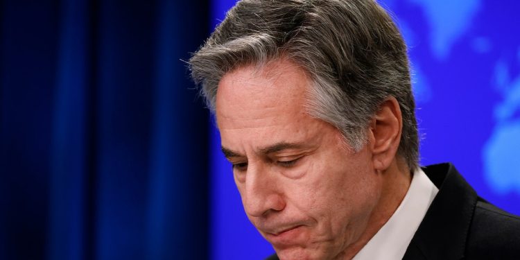 Blinken says ‘criminal gangs’ and ‘ordinary civilians’ looting humanitarian aid in Gaza, doesn’t mention Hamas