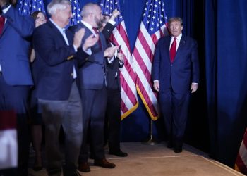 Trump wins GOP contests in Missouri and Michigan