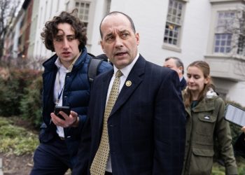 Freedom Caucus chair leads resolution denouncing Israel cease-fire calls, demanding end to Gaza aid