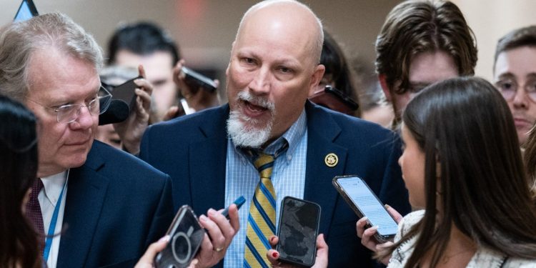 Chip Roy unveils bill to let Americans sue COVID-19 vaccine makers over injury, negative effects