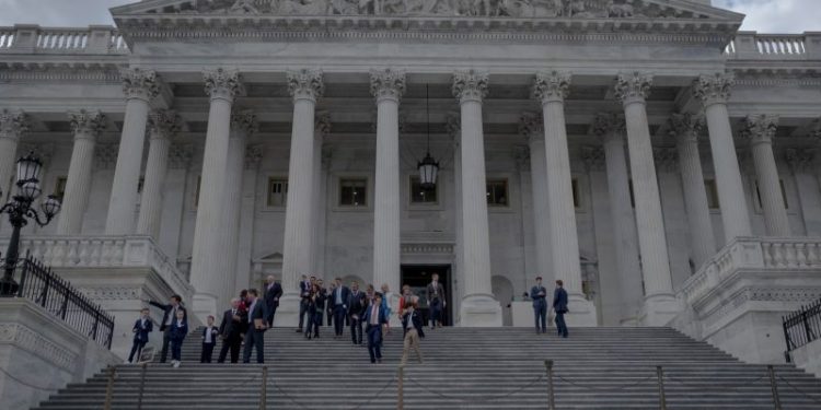 Former lawmakers have ideas on fixing Congress. Will anyone listen?