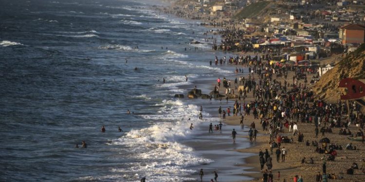 Mortar attack on Gaza coast spotlights risk to U.S. pier mission