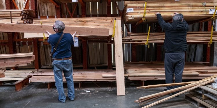 Fewer homeowners are remodeling, but demand is still ‘solid’
