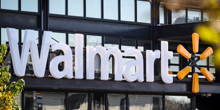 Walmart says more diners are buying its groceries as fast food gets pricey