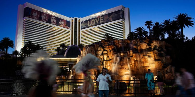 The Mirage casino, which ushered in an era of Las Vegas Strip megaresorts in the ’90s, is closing
