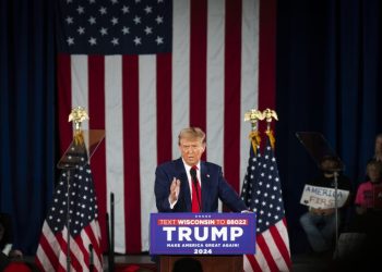 Top RNC lawyer resigns after rift grows with Trump