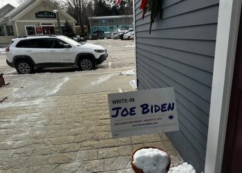 Democratic operative indicted over Biden AI robocalls in New Hampshire