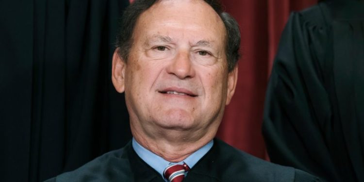 Upside-down flag flew at Justice Alito’s house after neighbor dispute