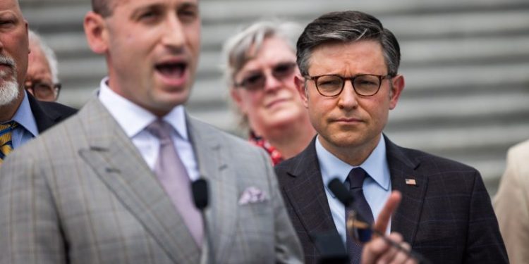 The 2020-was-stolen crew is here to stoke fears of noncitizen voters