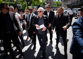 Biden campaign edges in on Trump trial media frenzy with De Niro outside court