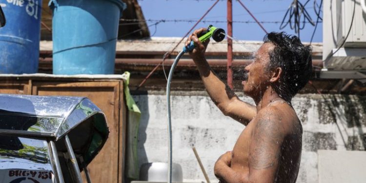 A deadly heat wave worsened Gaza’s humanitarian crisis. It was fueled by climate change, new data shows