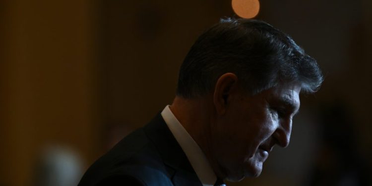 Manchin changes party registration to independent, fueling speculation