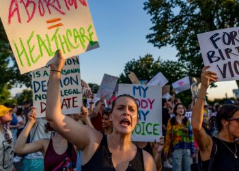 Supreme Court rules in abortion medication case, finds group lacked standing to challenge FDA approval