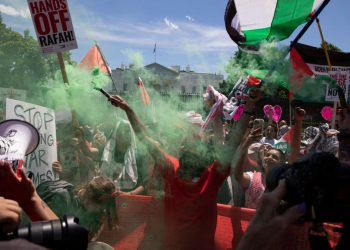 Thousands of anti-Israel protesters gathered outside White House as Israel conducted hostage rescue mission