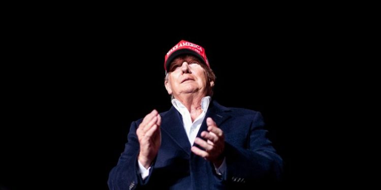 Trump campaign seeks to head off convention revolt from its right flank