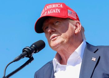 First on Fox: Leading pro-Trump super PAC hauls in over $100 million past three months