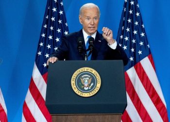 Rep. James Clyburn claims Biden is slowing physically but ‘mentally’ fit and ‘one of the best minds’ he’s met