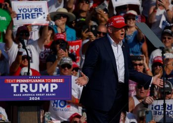 Trump wins pile up as Republican convention begins