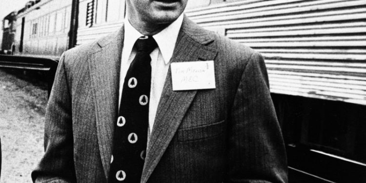 Trump’s biggest donor is a Gilded Age heir also backing RFK Jr.