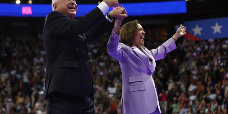 Harris goes on offense over the border in attempt to undercut Trump