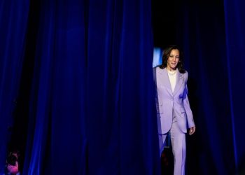 Harris backs ending taxes on tips, weeks after Trump made similar pledge