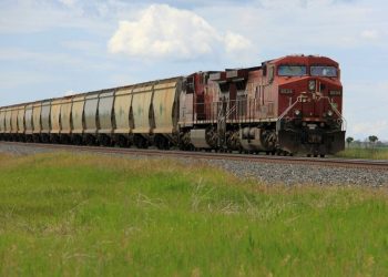 Potash, Oil and Metal Shipments Halted as Canadian Rail Workers Locked Out