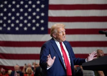 Trump, without evidence, suggests possible Iranian involvement in two assassination attempts