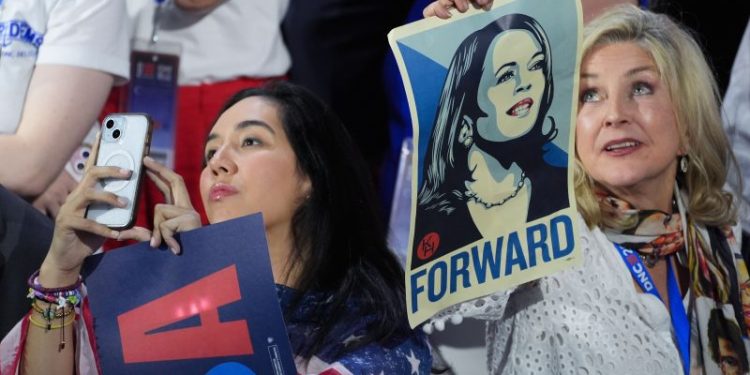 Harris campaign turns to former Obama advisers to help in White House bid