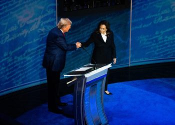 Hardly anyone dislikes both candidates anymore