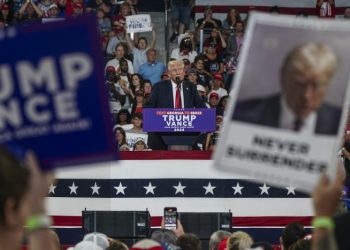 As Trump makes false claims about hurricane relief, White House calls it ‘poison’