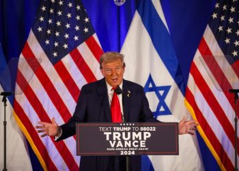 Trump, who has criticized Jewish Democrats, blames their party for antisemitism