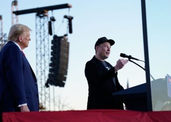 Musk promises a daily $1 million lottery in questionable pro-Trump effort