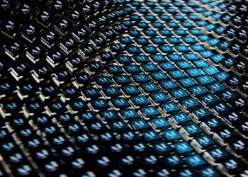 ASML Lowers 2025 Guidance, Triggering Chip Stock Losses