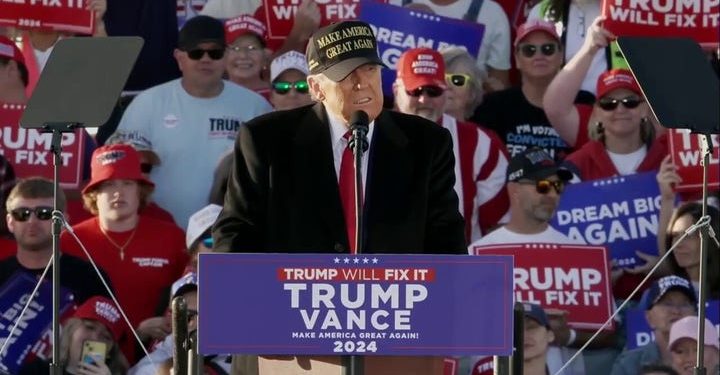 GOP senator sends warning to Biden admin about obligations for potential Trump transition