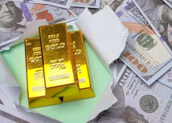 Gold’s “Moneyness”: Experts Debate Inflation, Dollar Dilemma and Future Highs