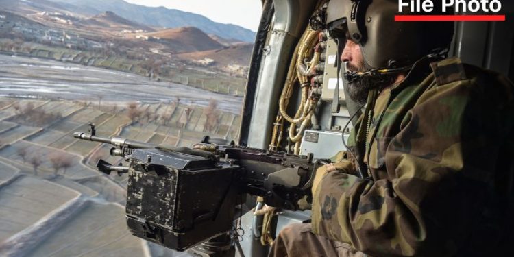 Afghan Taliban forces target ‘several points’ in Pakistan in retaliation for airstrikes, Afghan defense ministry says