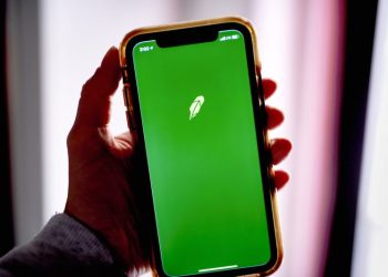 SEC charges Robinhood with securities violations; brokerage to pay $45 million penalty