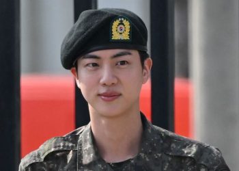 South Korean police summon Japanese woman for kissing BTS member without consent