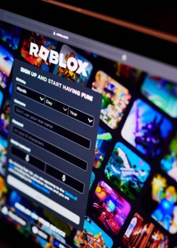 L.A. County sues Roblox, alleges platform makes it easy for adults to target children