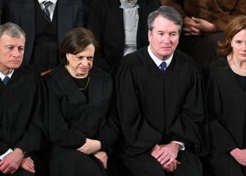 5 Supreme Court justices skip Trump State of the Union after key tariff ruling
