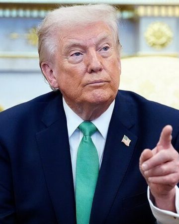 Trump signs executive order ensuring TSA workers are paid during DHS shutdown